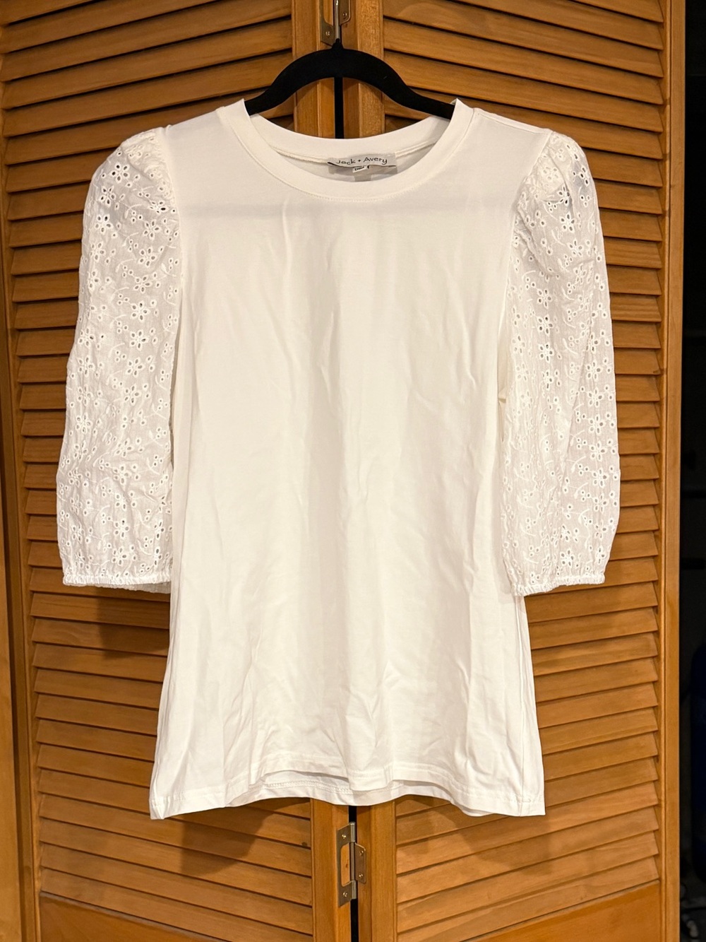 Jack + Avery Women's Medium White Eyelet Lace Puff Sleeve Ribbed Knit Top